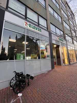 7-Eleven, Boston