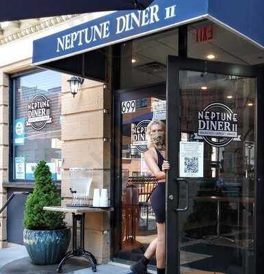 Neptune Diner II, Brooklyn