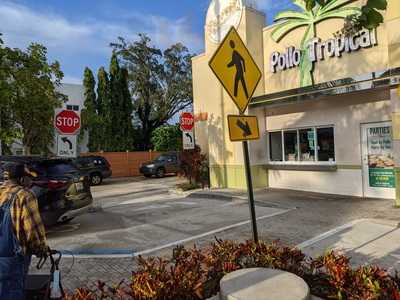 Pollo Tropical Express, Miami