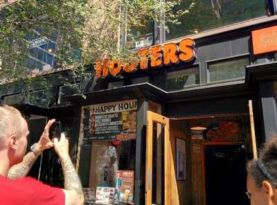 Hooters, Washington DC