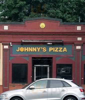 Johnny's Pizza and Fried Chicken, Boston