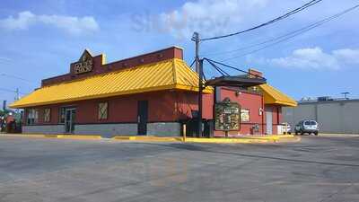 Golden Chick, Dallas