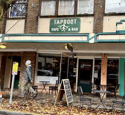 Taproot Cafe & Bar, Seattle