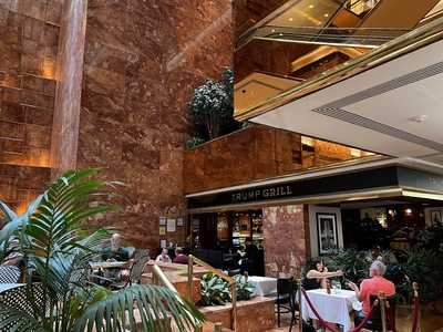 Trump Tower Bar And Grill