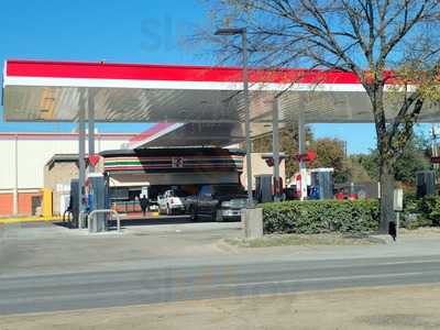 7-Eleven, Dallas