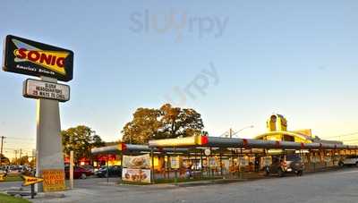 Sonic Drive-In, Austin