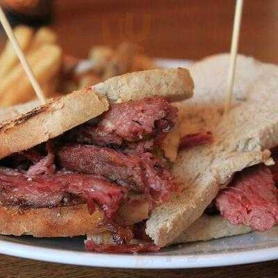 The Glunz Tavern, Chicago