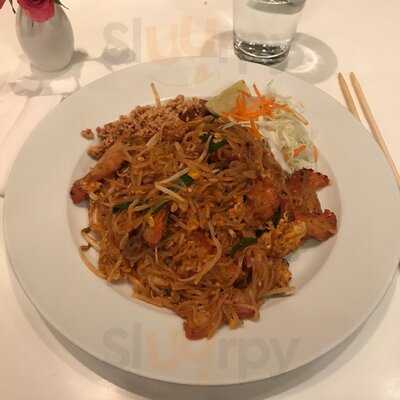 Red Pig Asian Kitchen