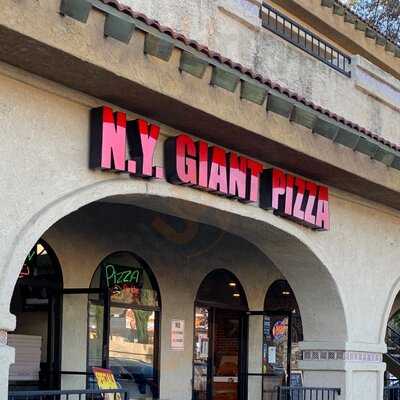 NY Giant Pizza, San Diego