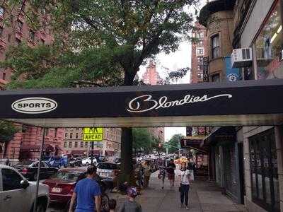 Blondies Sports Bar, New York City