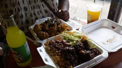 Dougie's Jamaican Cuisine, Brooklyn