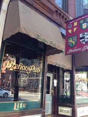 Brehon Pub, Chicago