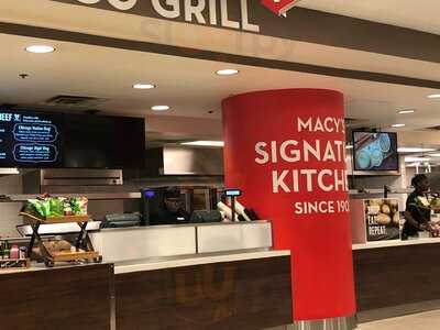 Macy's Signature Kitchen, Chicago