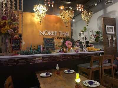 Noree Thai on Beverly, Los Angeles