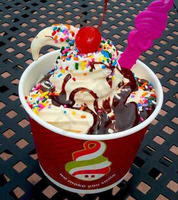 Menchie's Frozen Yogurt, Philadelphia