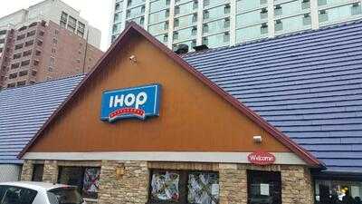 IHOP, Chicago