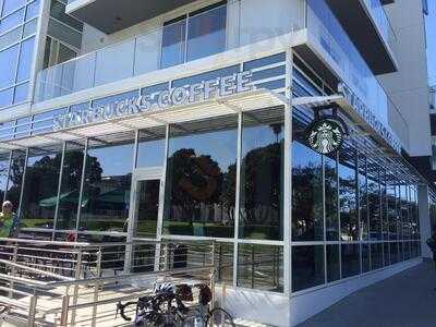 Starbucks, Santa Monica