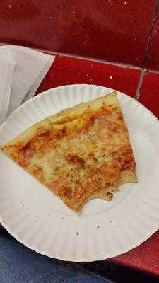 2 Bros Pizza, New York City