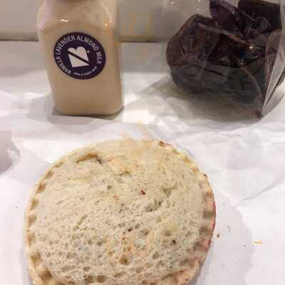 Pbj. La