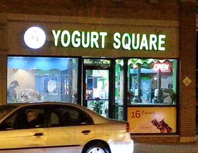 Yogurt Square, Chicago