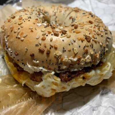 H&H Bagels, New York City