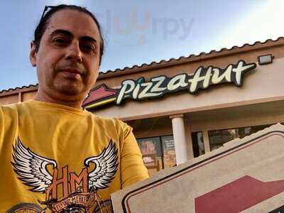 Pizza Hut-Wingstreet, Los Angeles