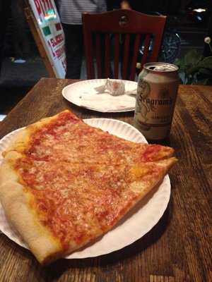 Vinny Vincenz Pizza, New York City