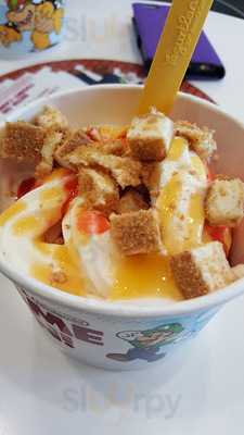 Yogurtland, Los Angeles