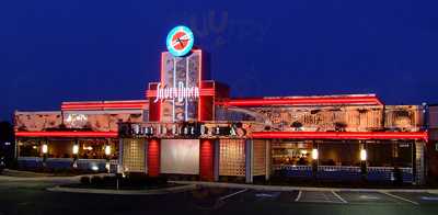 Silver Diner - Clarendon, Arlington