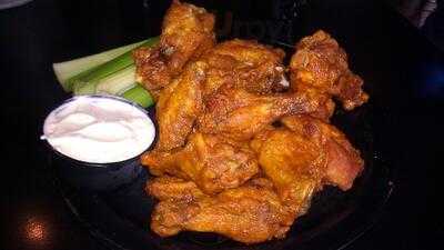 Duff's Famous Wings In Orchard Park