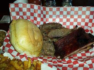 Eddie Deen's Crossroads Smokehouse, Arlington