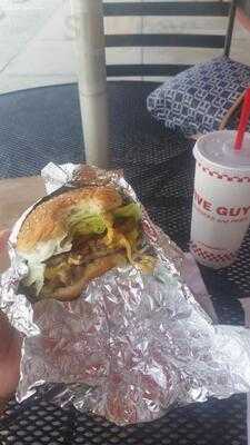 Five Guys, Columbia