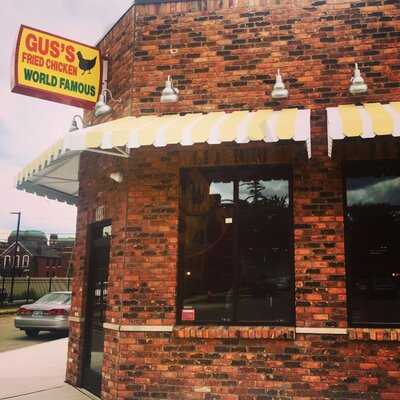 Gus's World Famous Fried Chicken, Detroit