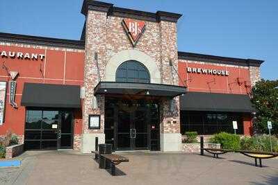 BJ's Restaurant & Brewhouse, Plano