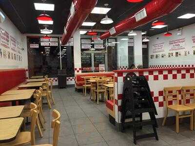 Five Guys, Staten Island