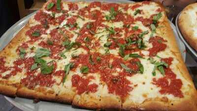 Thick & Thin Pizza Restaurant, Boca Raton