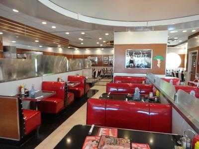 Ruby's Diner, Long Beach