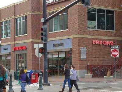 Five Guys, Boise