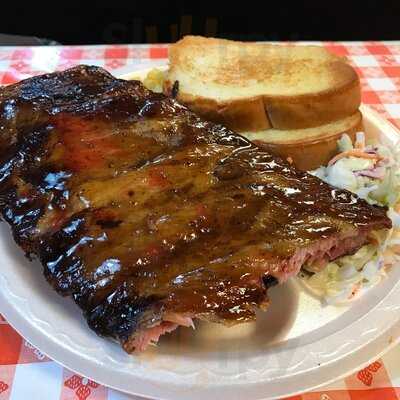 Hog Wild Pit Bar-B-Q, Wichita