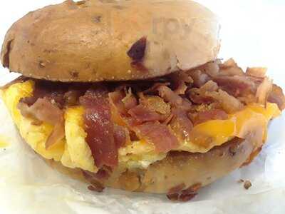 Bagels and Blenders, Bakersfield