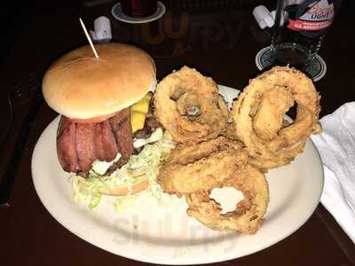 Walt's East Bar and Grill, Wichita