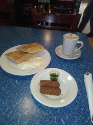 Pepo's Cuban Cafe