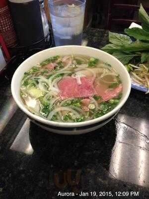 Pho 75, Aurora