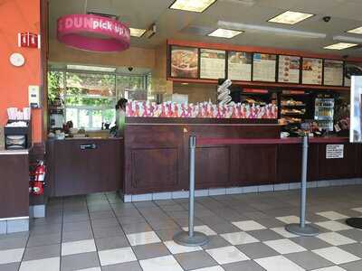 Dunkin', Albany