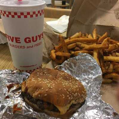 Five Guys, Knoxville