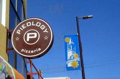 Pieology Pizzeria