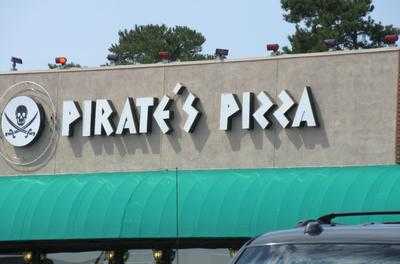 Pirates Pizza, Reno