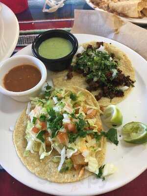 Chile Caliente Tacos Y Mariscos