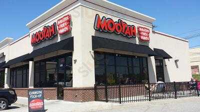 Mooyah Burgers, Fries & Shakes