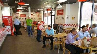 Five Guys, Plano